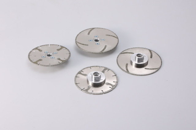 Electroplated Diamond Cutting Blade with 4 Protective Tooth Bands, M14 Flange Saw Blade for Stone Cutting